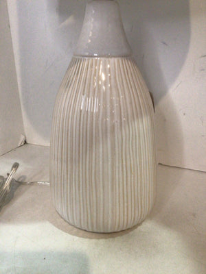 White Ceramic Ribbed Lamp