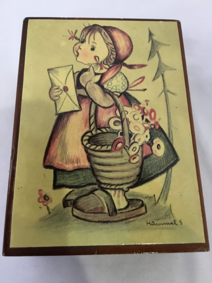 Hummel Vintage Wood Girl Brown Box