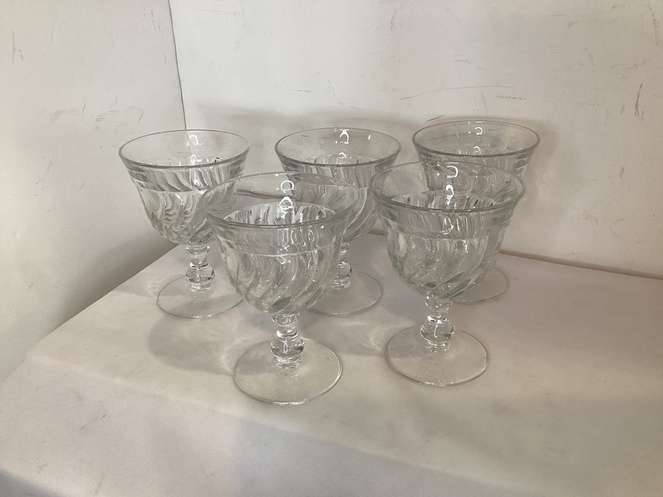 Set of 5 Clear Swirl Glasses