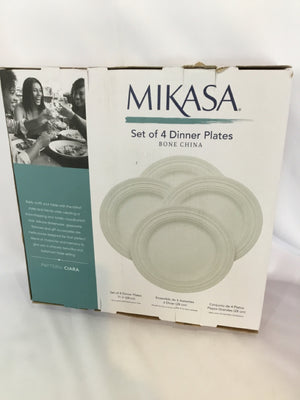 Mikasa Set of 4 White Ceramic Plate Set