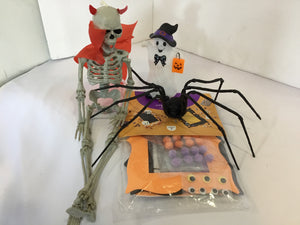 Halloween Black/White Plastic In Bag Figure 4 Pieces Holiday Item