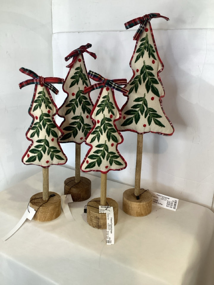 Red/Green Wood Christmas Trees Set of 4 Holiday Item