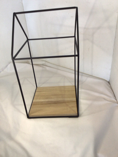 Brown/black Wood/Metal House Candle Holder