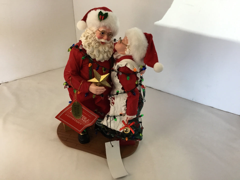 Possible Dreams Ltd. Red/white Resin Mr & Mrs Claus Holiday Item