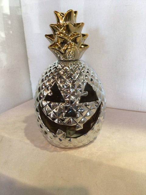 Battery Operated Silver/Gold Glass Pineapple Jack-o-Lantern Holiday Item