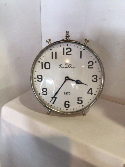 TrenDec Table Top Silver Metal Battery Operated Clock