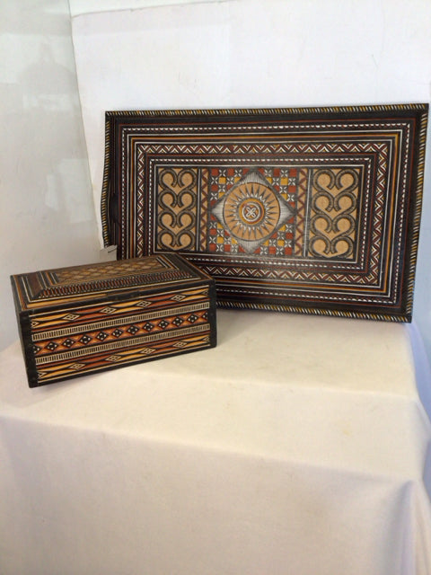 2 Piece Brown/Red Wood w/Box Tray