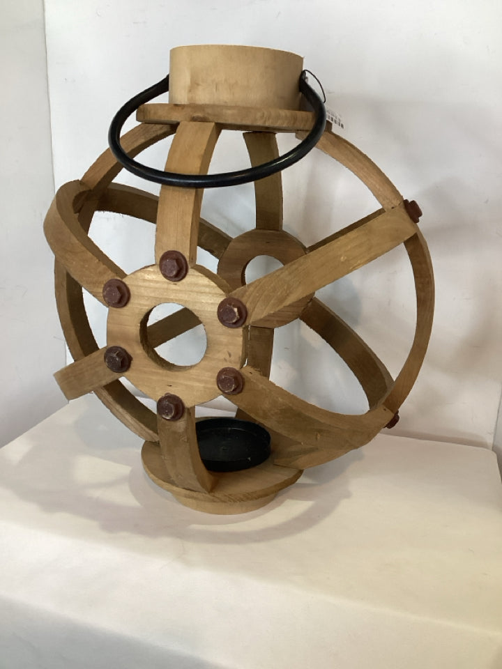 Brown Wood Lantern