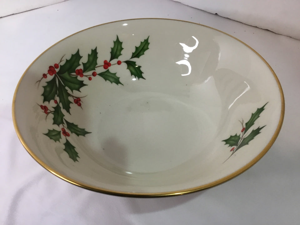 Lenox Bowl Cream/Green China Holly Holiday Item