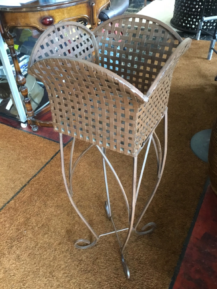 2 Piece Brown Metal Plant Stand