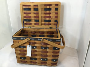Lidded Natural Wicker Stars & Stripes Basket