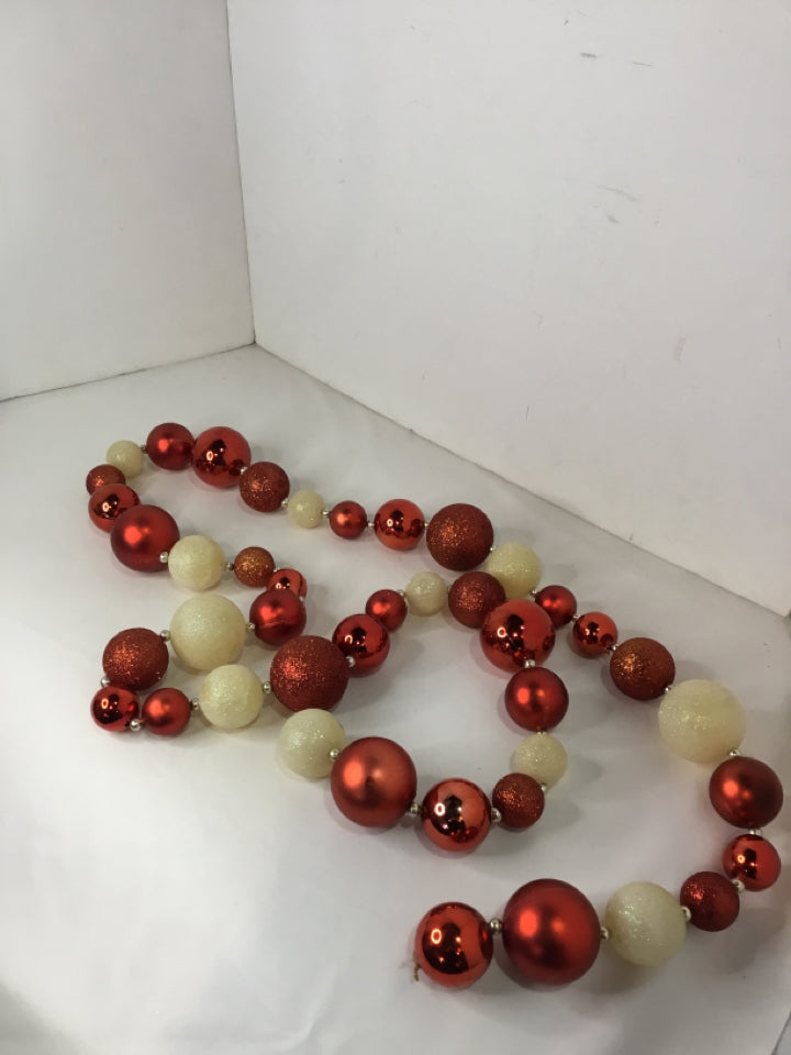 Garland Red/white Glass Balls Holiday Item