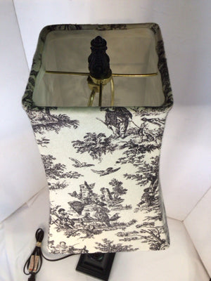 Stick Black Metal Toile Lamp