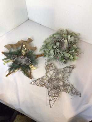 Christmas Green/Brown Wreath Star Holiday Item