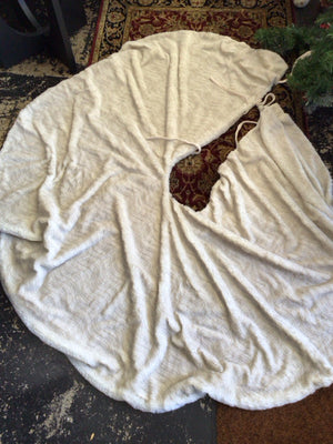 Tree Skirt Cream Faux Fur Holiday Item