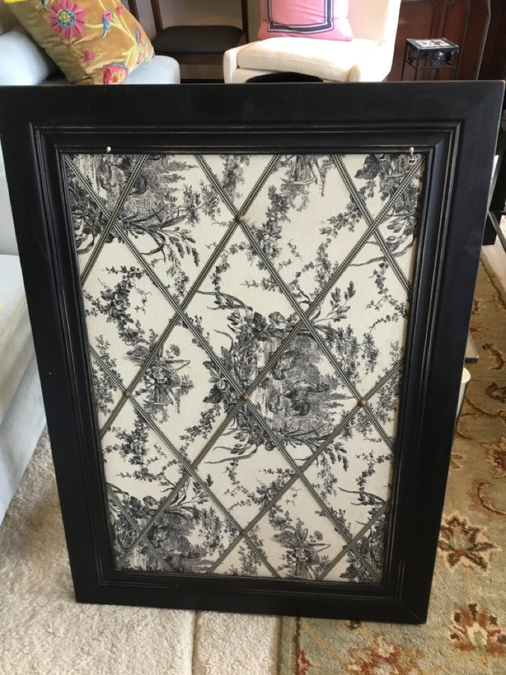 Black/White Ribbon Toile Bulletin Board