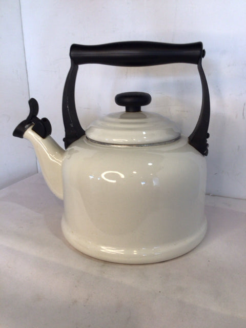 Le Creuset White Enamel Tea Pot