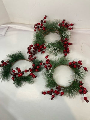 Wreath Green/Red Set of 3 Holiday Item