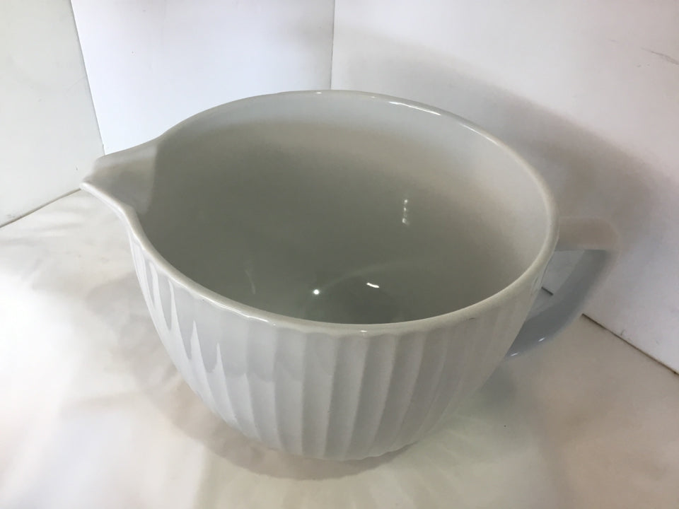 Bake Shop White Ceramic Handle Bowl