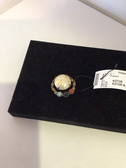 Vintage Metal Gold Jeweled Pendant