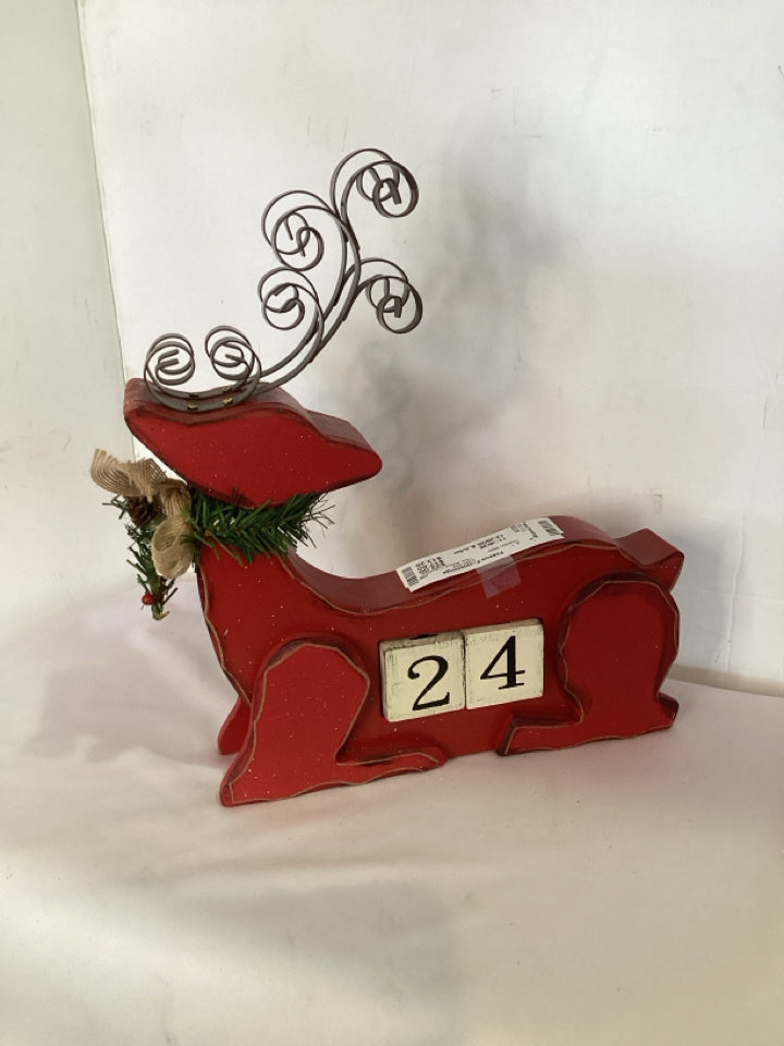 Red Wood Calendar Reindeer Holiday Item