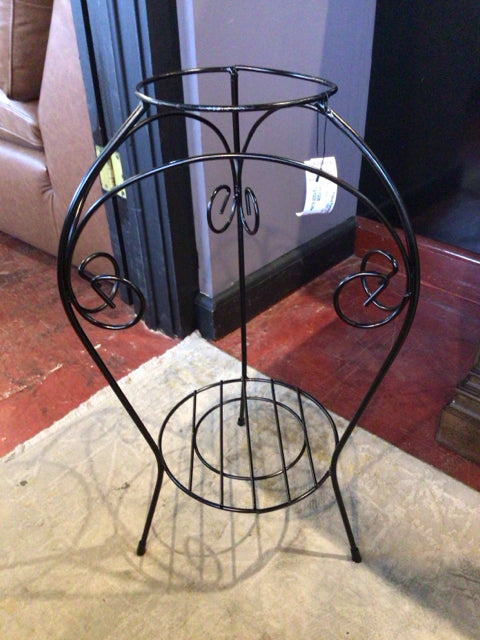 Black Metal Plant Stand