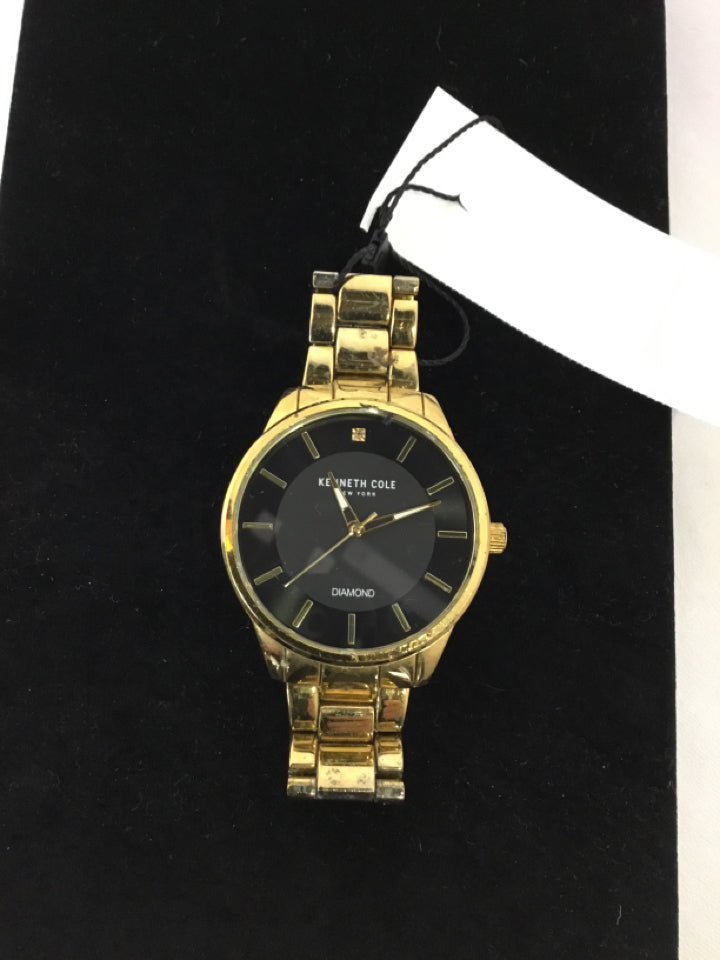 Men's Gold Metal Diamond Watch