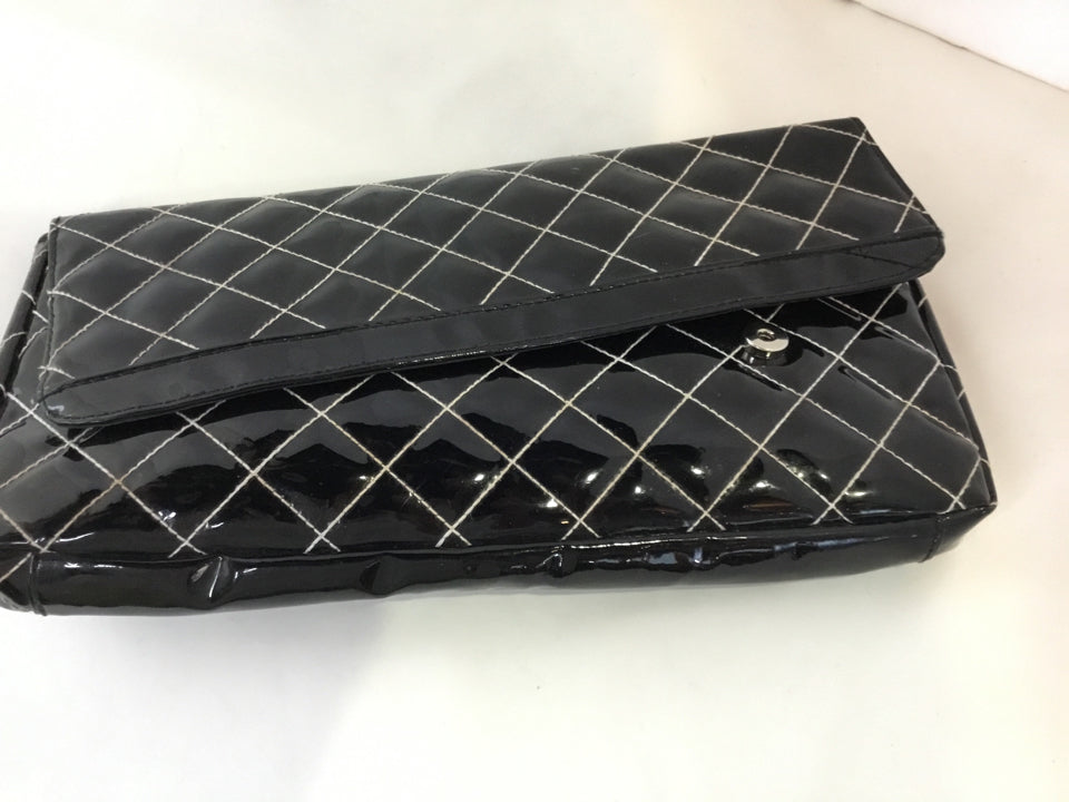 Murval Patent Leather Black Clutch Purse