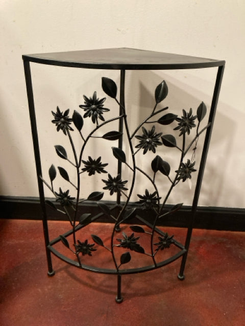 Corner Metal Flowers Black Table