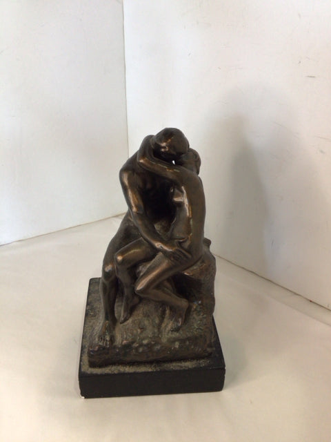 Austin Prod. Bronze Ceramic People Kiss Statue