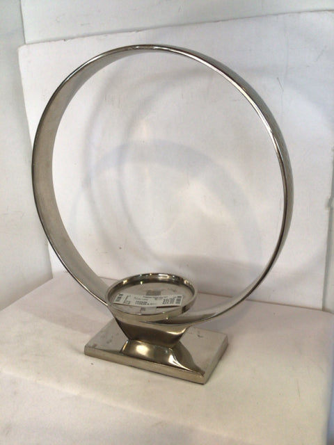 Round Silver Metal Hammered Candle Holder
