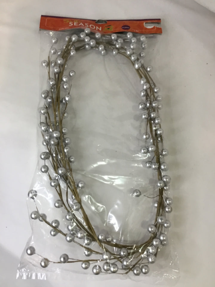 Garland Silver Berries Holiday Item