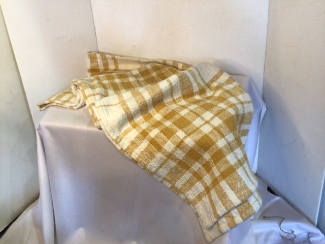 Yellow/White Cotton Checkered Table Runner