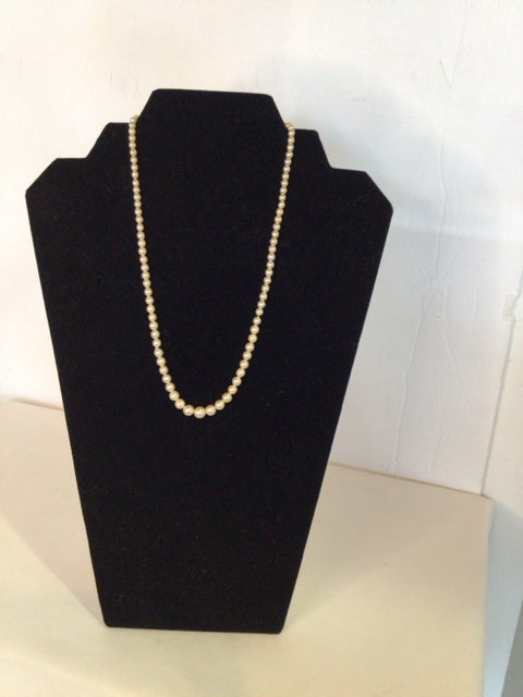 White Pearl Necklace