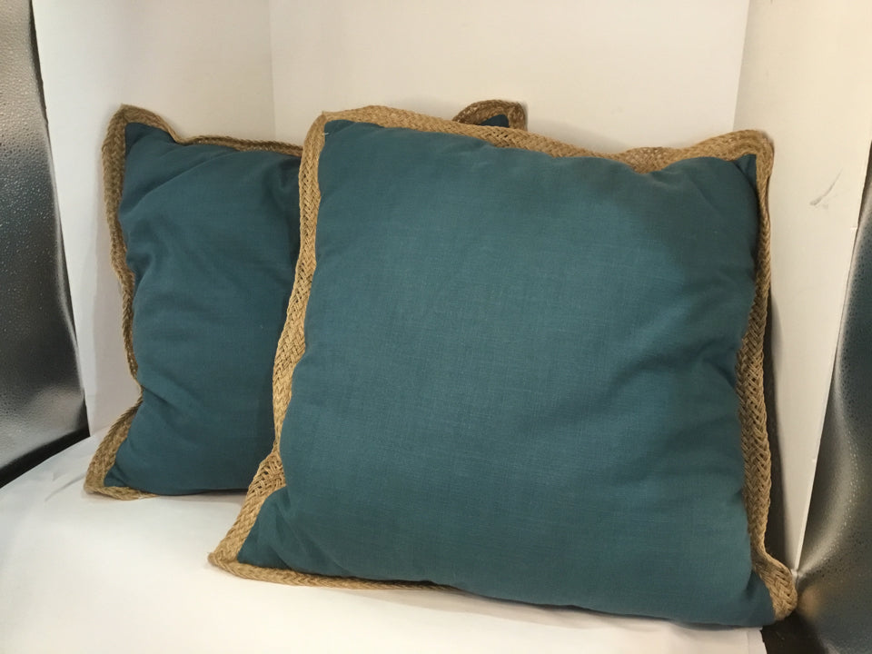 PIER 1 Pair Aqua Linen Pillow Set