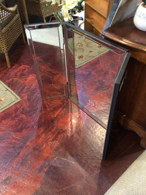 Folding Tri-fold Mirror