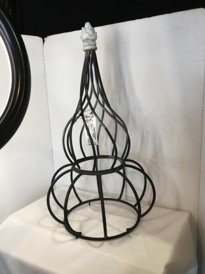 Black Wrought Iron Topiary