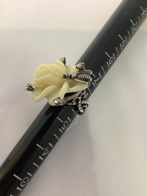 Cream Rose Ring