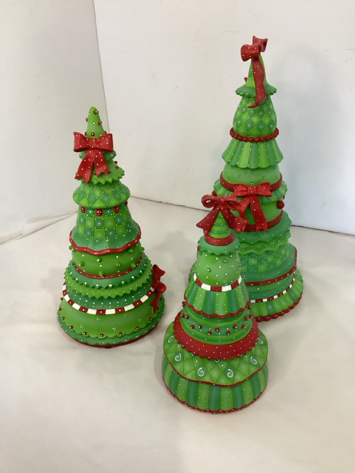 Christmas Green/Red Resin Christmas Trees Set of 3 Holiday Item