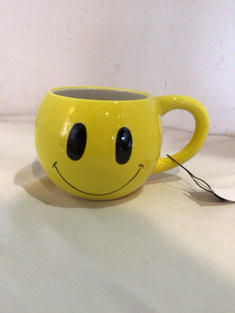 Vintage Yellow Ceramic Smiley Face Mug