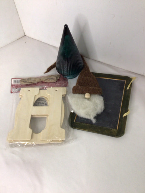 Bag of Mismatched Set Holiday Item