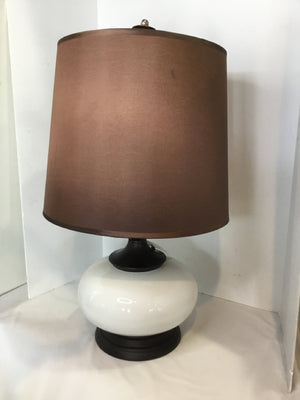 White/Brown Ceramic Crackle Lamp
