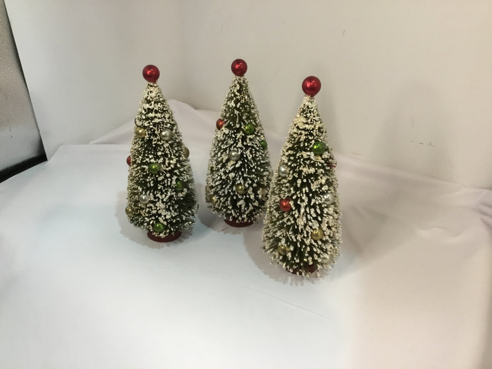 Tree Green Set of 3 Holiday Item