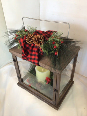 Christmas Green/Red Wood Candle Holder w/Candle Holiday Item