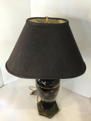 Traditional Black/Gold Porcelain Urn Lamp