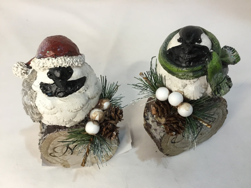 Pair Gray Resin Log Bird Holiday Item