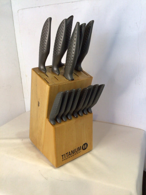 Gray 14 piece Knife Set