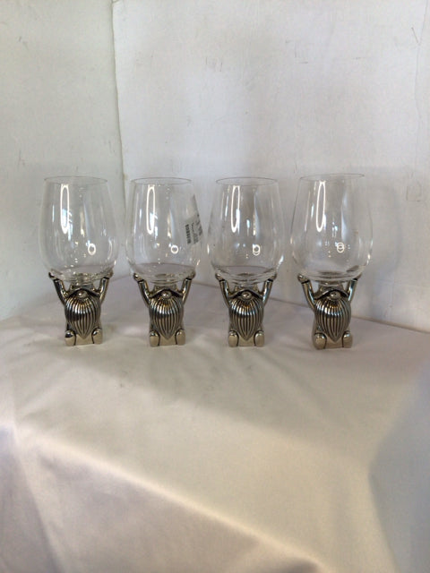 Glasses Clear/Silver Gnome Set of 4 Holiday Item