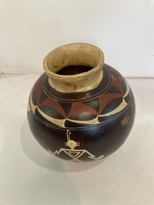 Hand Painted Brown/White Pottery Vase