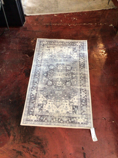 Rugease Washable Throw White/Gray Rug